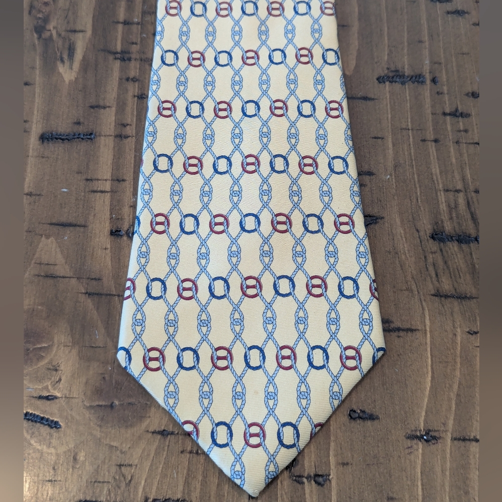 Halston tie
